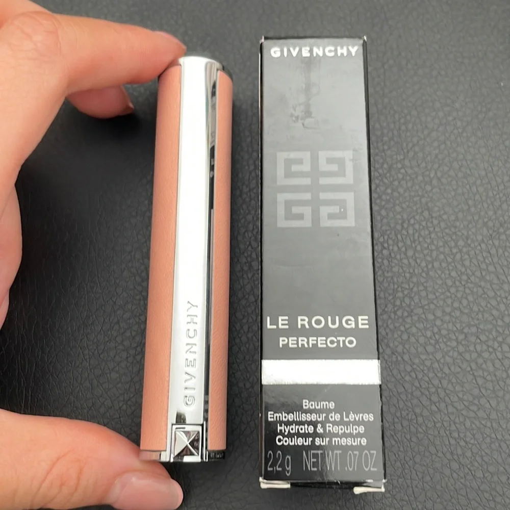 Givenchy - Le Rouge Perfecto - Picture 2 of 4